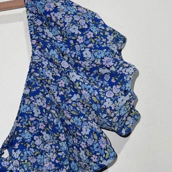 Wild fable crop small Floral Blue Women's shirt puff sleeve lined just the top - Picture 3 of 4